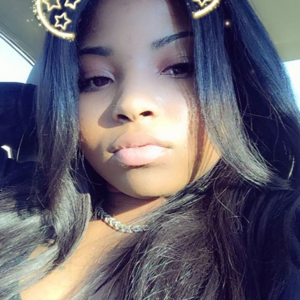 Meet your Posher, Debbraonna